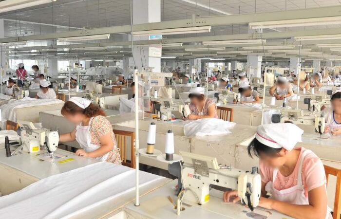 現(xiàn)代化紡織車(chē)間